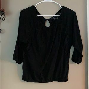 Black 3/4 Top w/ Lace